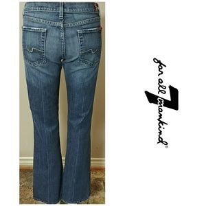 7 FAM 29x30.5 Flip Flop